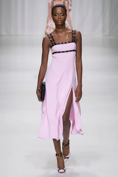 Look 35
